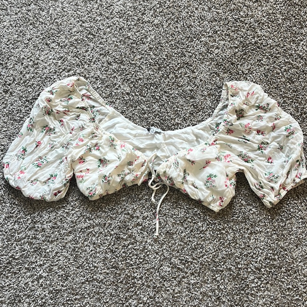 Miss Lola crop top